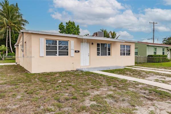 Lakeview Ridge, 4423 Lake Ave, West Palm Beach, Florida 33405, image 3