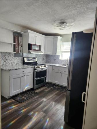 Fulford Highlands, 561 NE 159th St, Golden Glades, Florida 33162, image 2