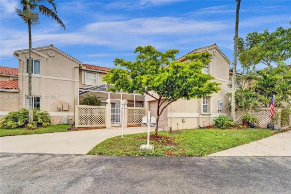 Embassy Courts, 11167 Long Boat Dr, Cooper City, Florida 33026, image 3
