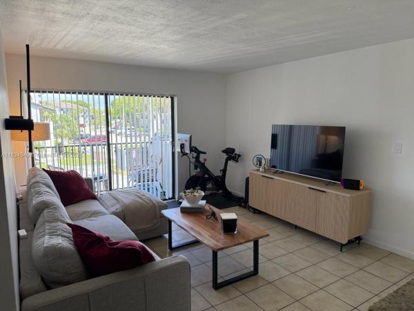 Villa Bellini, 7180 NW 179th St #202, Hialeah, Florida 33015, image 3