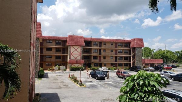 Kings Cove, 1325 W 68 St 214, Hialeah, Florida 33014, image 1