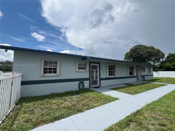Lopez Gonzalez Plaza, 19120 NW 36th Ave #19120, Miami Gardens, Florida 33056, image 1