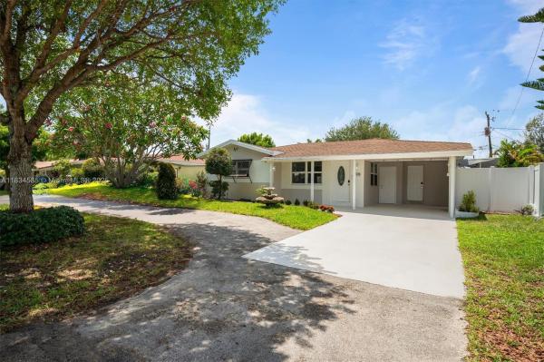 Garden Acres, 700 NE 47th St, Oakland Park, Florida 33334, image 1