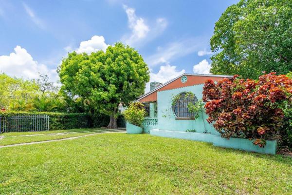 Shenandoah Park View, 2025 SW 19th St, Miami, Florida 33145, image 1