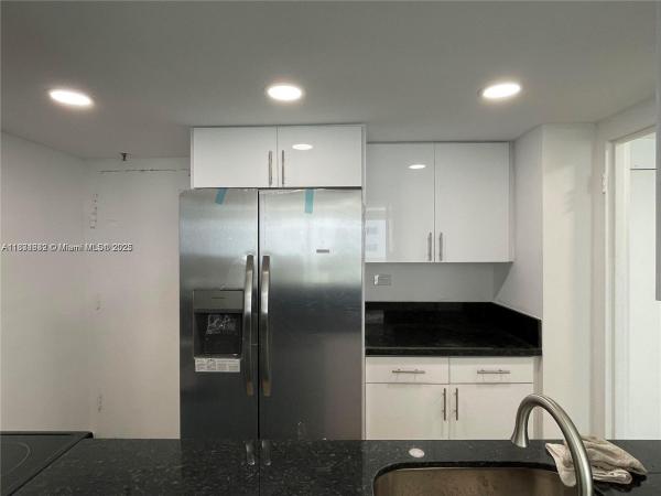 Caribbean Towers, 7545 E Treasure Dr #5K, North Bay Village, Florida 33141, image 1