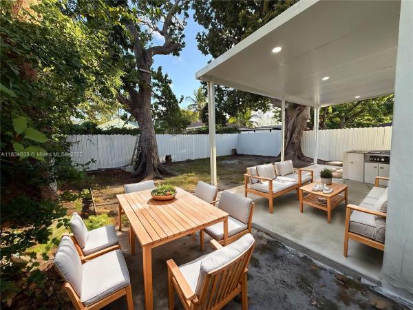 1812 NW 64th St, Miami, Florida 33147, image 1