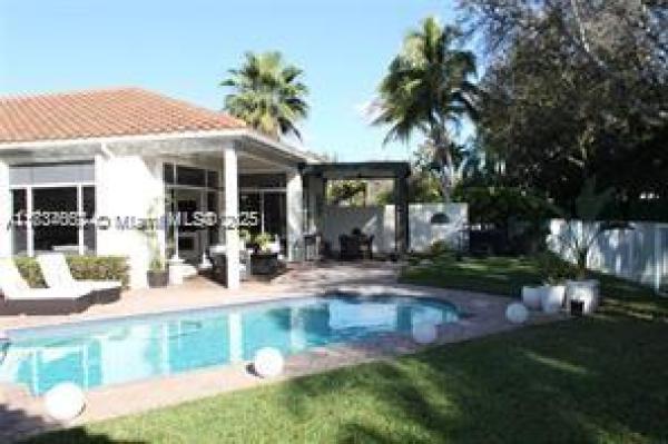 Bay Pointe, 2524 Bay Pointe Ct, Weston, Florida 33327, image 1