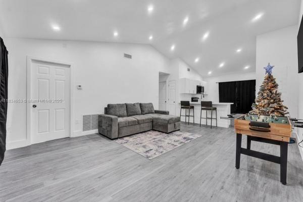 Leslie Patio Homes, 20328 NW 33rd Ave, Miami Gardens, Florida 33056, image 3