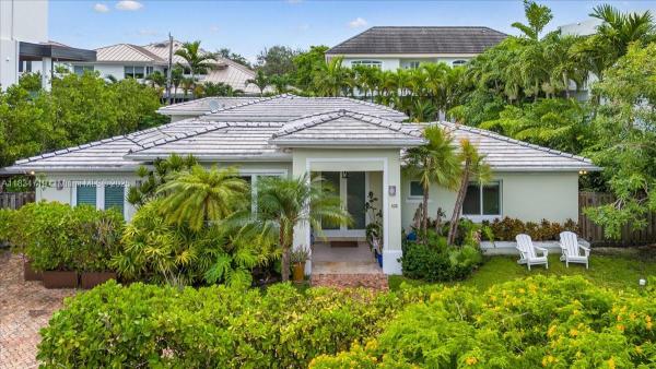 Tropical Isle Homes, 435 Ridgewood Rd, Key Biscayne, Florida 33149, image 1