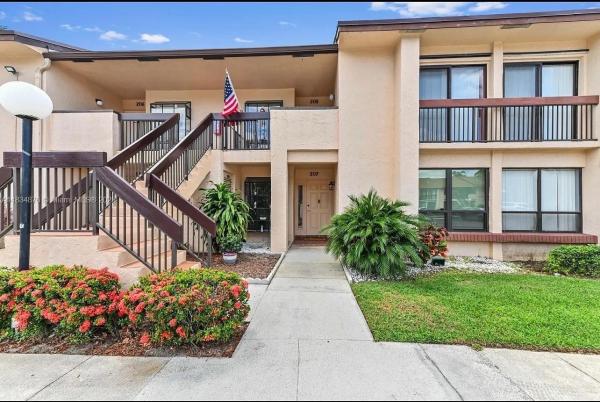 Meadowridge, 2241 SW 15th St #207, Deerfield Beach, Florida 33442, image 1