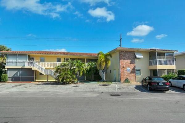 Ashley House, 2101 NE 68th St #103, Fort Lauderdale, Florida 33308, image 1