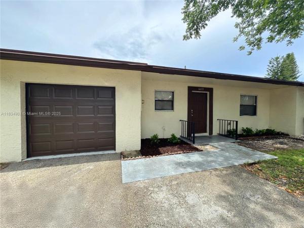 6633 N Parkway Dr #5-7, Margate, Florida 33068, image 1