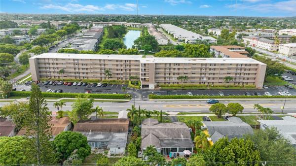 Hillcrest, 5100 Washington St #211, Hollywood, Florida 33021, image 1