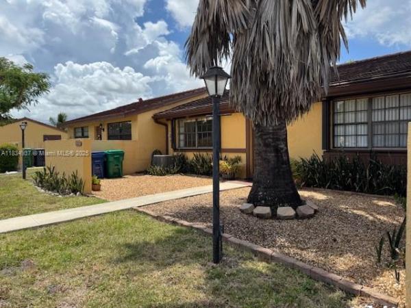 Walden Pond, 14732 SW 84th Ter, Kendall West, Florida 33193, image 3