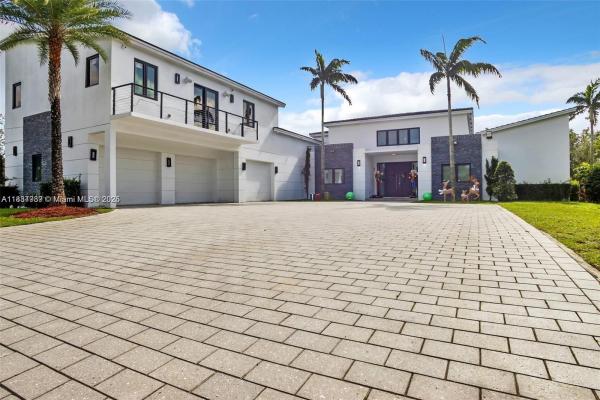 Plantation Acres, 11350 NW 8th St, Plantation, Florida 33325, image 1