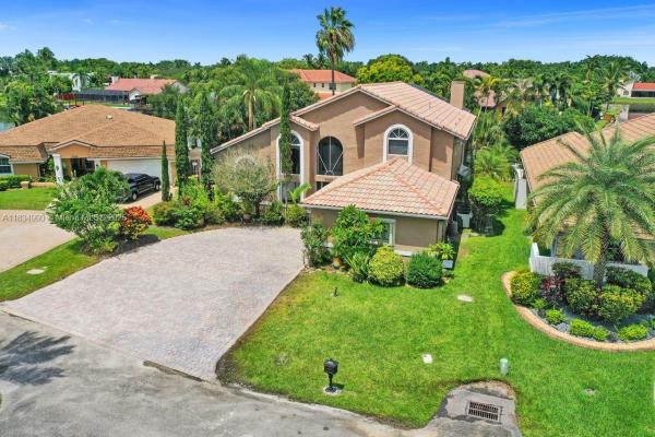 Jacaranda Cove, 9940 SW 4th St, Plantation, Florida 33324, image 1