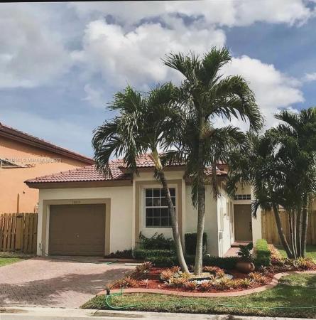Bonita Lakes, 12010 SW 135th Ter, Three Lakes, Florida 33186, image 2