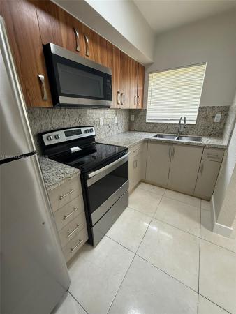 441 NW 83rd St #441, Unincorporated Dade County, Florida 33150, image 1
