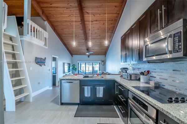 Cedarwoods At Pembroke Lakes, 10391 Jasmine Ct, Pembroke Pines, Florida 33026, image 1