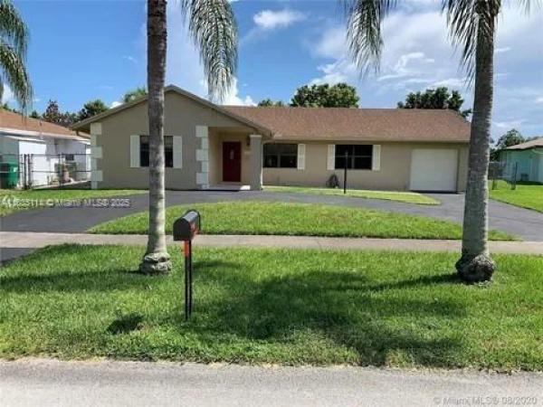 Orange Tree Lakes, 12600 SW 10th Ct, Davie, Florida 33325, image 1