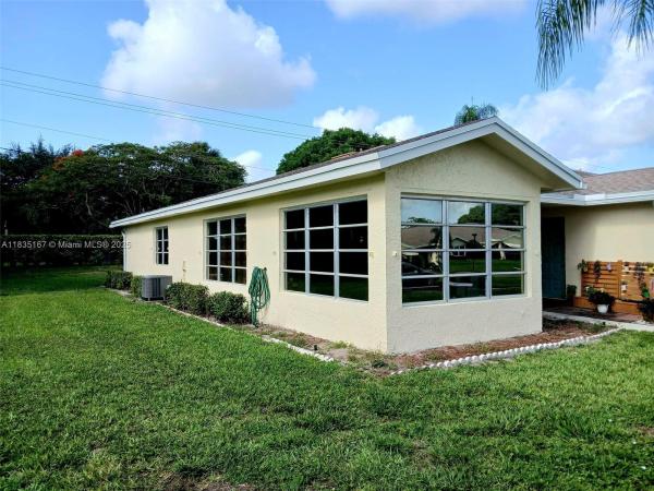 High Point 1 & 2 Of Delray West, 5054 Lakefront Blvd #A, Delray Beach, Florida 33484, image 1