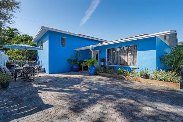 1300 NE 203rd St, Miami, Florida 33179, image 1