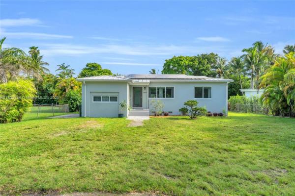 Cambridge Lawns Park, 6023 SW 59th St, South Miami, Florida 33143, image 3