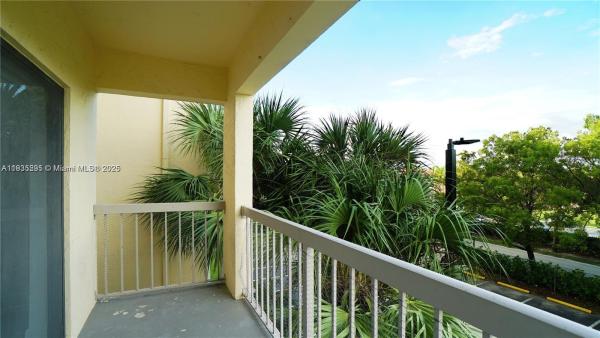Las Vistas At Doral, 8100 Geneva Ct #343, Doral, Florida 33166, image 2