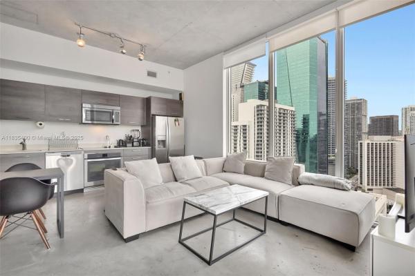 Centro, 151 SE 1st St #2511, Miami, Florida 33131, image 1