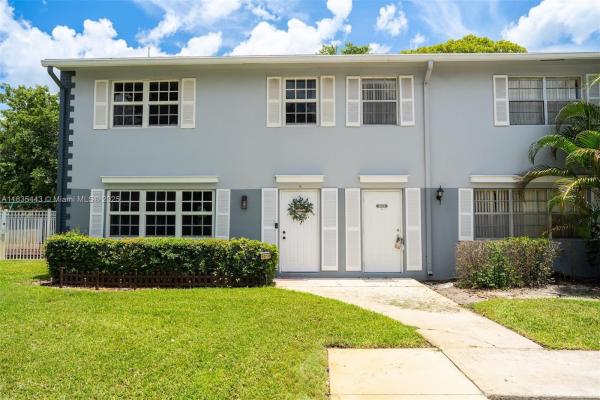 Arrowhead Golf & Tennis Club, 8010 SW 18th Ct #1-8, Davie, Florida 33324, image 1