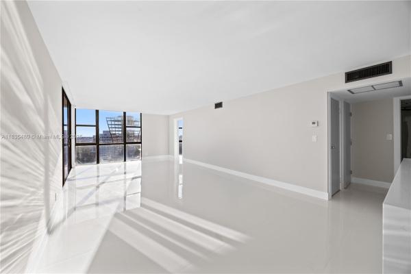 Coronado Tower 1, 20335 W Country Club Dr #1509, Aventura, Florida 33180, image 2