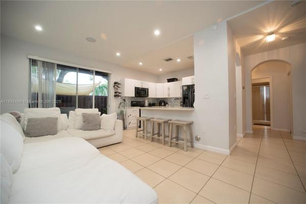 The Shores At Isles Of Bayshore, 9323 SW 227th St #2-5, Cutler Bay, Florida 33190, image 2