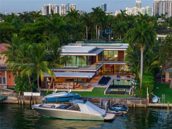 San Marino Island, 126 W San Marino Dr, Miami Beach, Florida 33139, image 1
