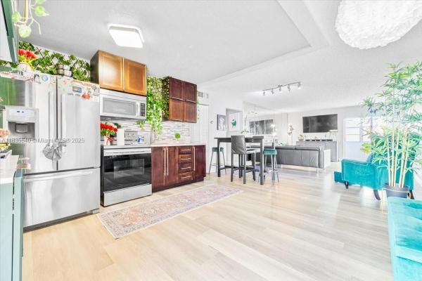 Palm East Gardens, 1890 W 56th St 1411, Hialeah, Florida 33012, image 1