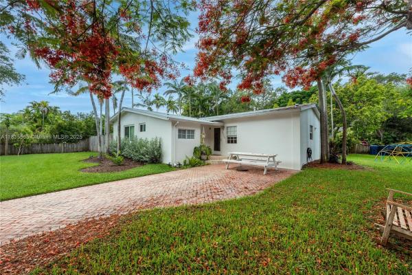 Ludlum Estates, 6520 SW 76th St, South Miami, Florida 33143, image 1