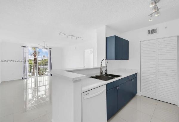 Regent Park At Young Circle, 1919 Van Buren St #505A, Hollywood, Florida 33020, image 1