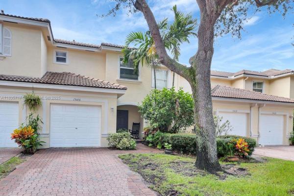 Georgian Courts, 13416 Georgian Ct, Wellington, Florida 33414, image 1