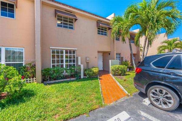10350 SW 154th Cir Ct #60, Unincorporated Dade County, Florida 33196, image 1