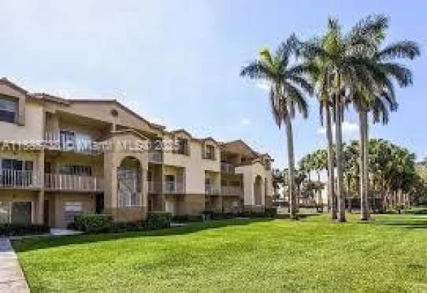 Biscayne Beach Club, 10501 SW 155th Ct #1124, The Hammocks, Florida 33196, image 1