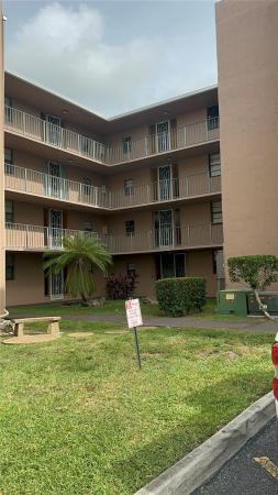 Le Chateau, 3100 Pine Island Rd #304, Sunrise, Florida 33351, image 1