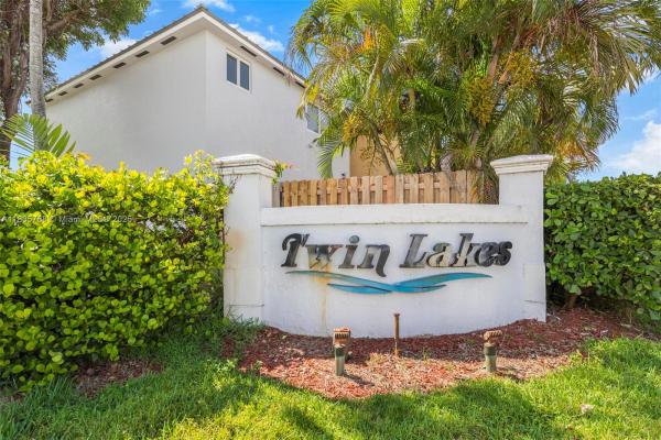 13649 SW 142nd Ter, Unincorporated Dade County, Florida 33186, image 1
