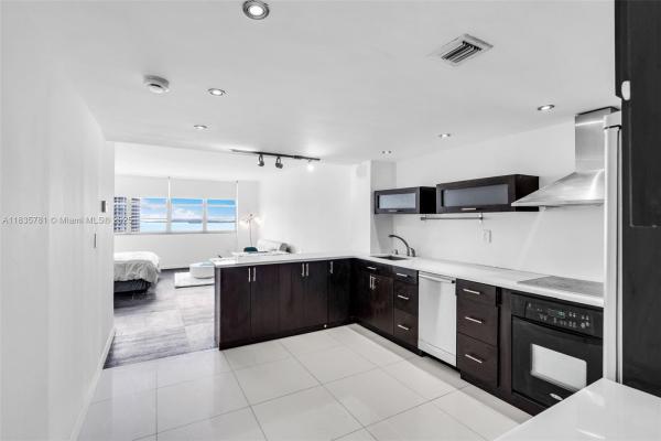 The Four Ambassadors, 801 Brickell Bay Dr #1069, Miami, Florida 33131, image 1