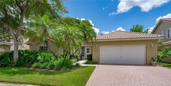 Laguna Springs 1, 1174 Laguna Springs Dr, Weston, Florida 33326, image 1