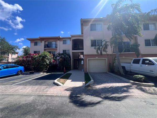 Village East, 2021 SE 10th Ave #211, Fort Lauderdale, Florida 33316, image 1