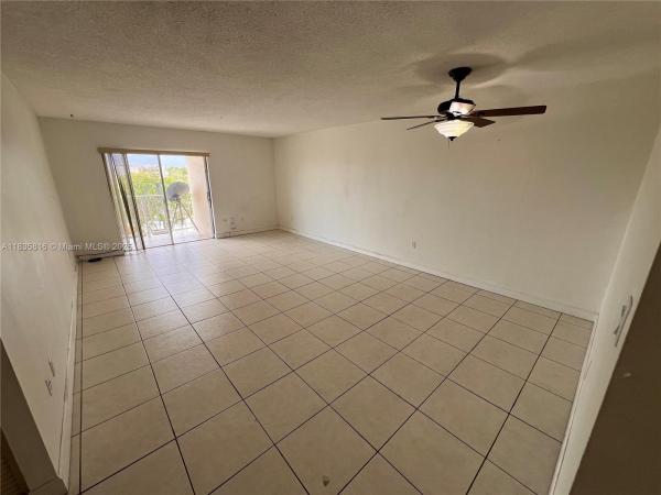 7727 SW 86th St #A1-406, Unincorporated Dade County, Florida 33143, image 1