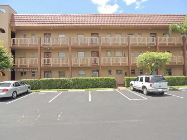 Sunrise Lakes 3, 9800 Sunrise Lakes Blvd #309, Sunrise, Florida 33322, image 1