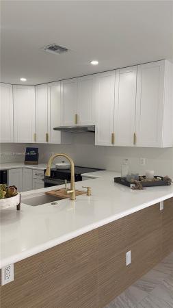 Ocean Park, 500 NW 7th Ct, Hallandale Beach, Florida 33009, image 1