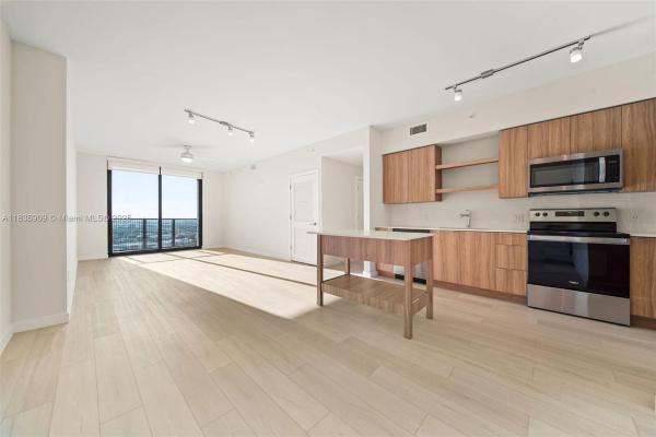 555 NE 8th St #1008, Fort Lauderdale, Florida 33304, image 1