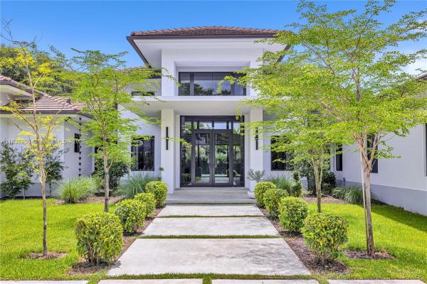 Andrews & Bigman, 7699 SW 118th St, Pinecrest, Florida 33156, image 1