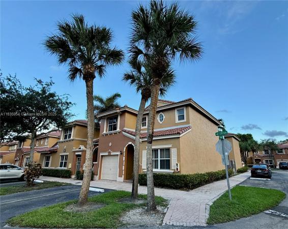 Villa Vizcaya, 8424 NW 139th Ter #2701, Miami Lakes, Florida 33016, image 1